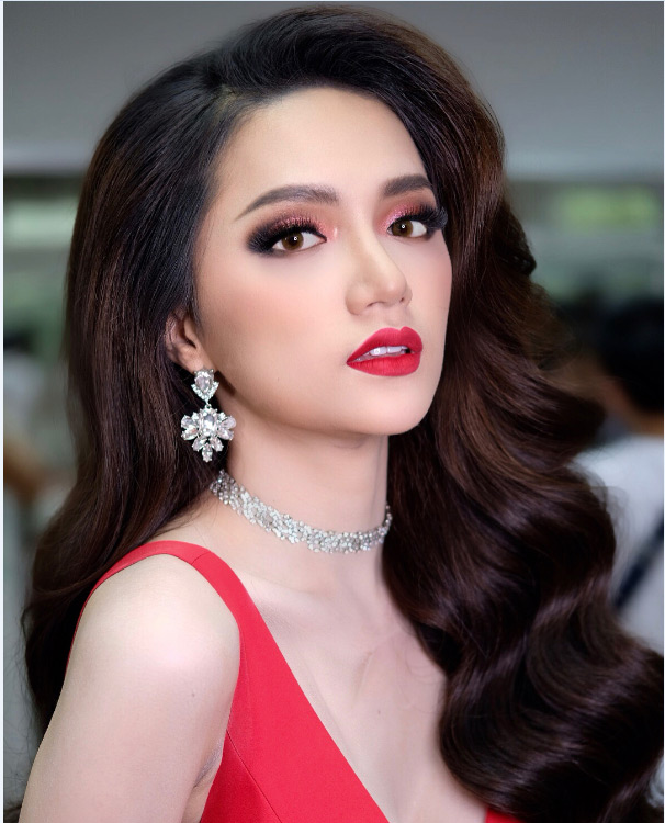 "Nhan sắc mới, khởi đầu mới" khiến nhiều sao Việt rơi nước mắt - 1