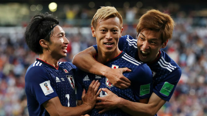 Nhật Bản gây sốc World Cup: Fan nữ xinh phát cuồng, òa khóc vì quá sướng - 1