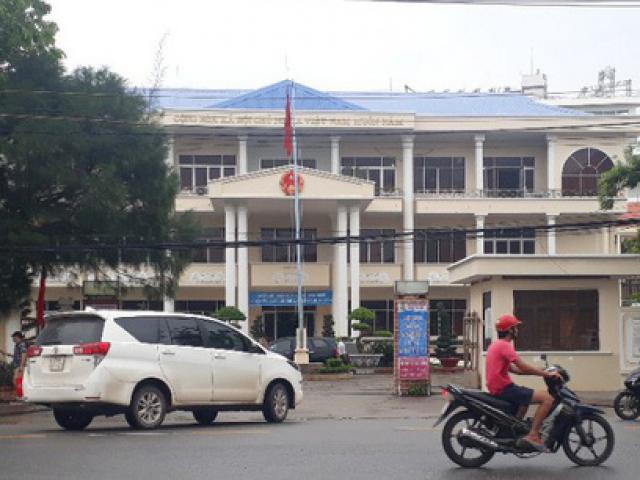 Tin tức trong ngày - Chủ tịch huyện đảo Phú Quốc chính thức rời "ghế nóng"