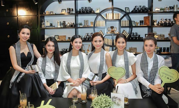 Dàn hoa, á hậu ăn vận giản dị vẫn vô cùng xinh đẹp khi hội ngộ - 2