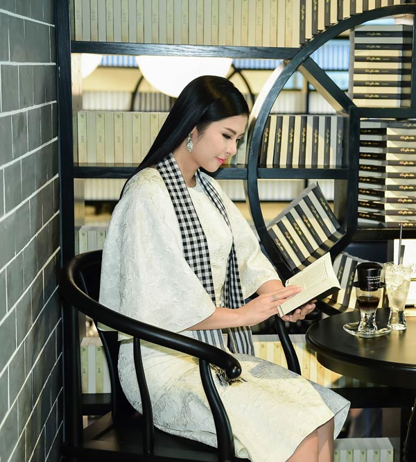 Dàn hoa, á hậu ăn vận giản dị vẫn vô cùng xinh đẹp khi hội ngộ - 8