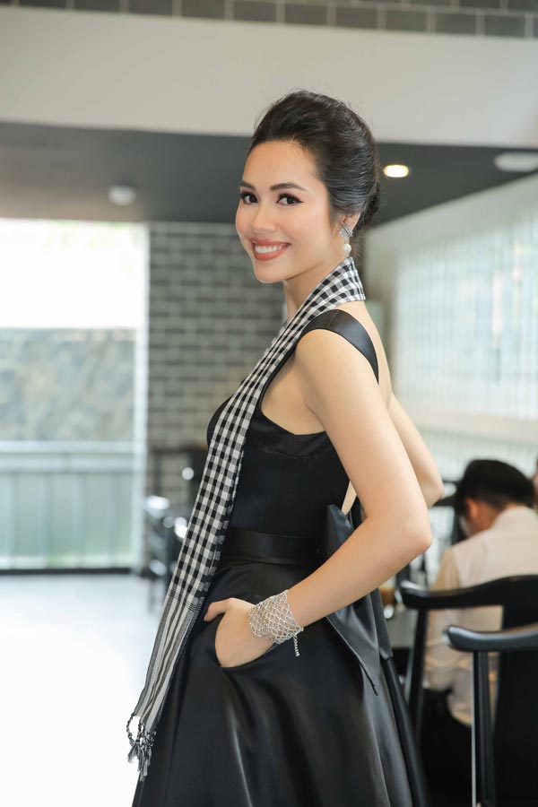 Dàn hoa, á hậu ăn vận giản dị vẫn vô cùng xinh đẹp khi hội ngộ - 4