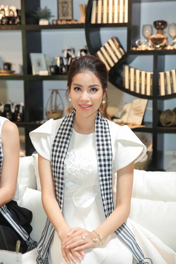 Dàn hoa, á hậu ăn vận giản dị vẫn vô cùng xinh đẹp khi hội ngộ - 5