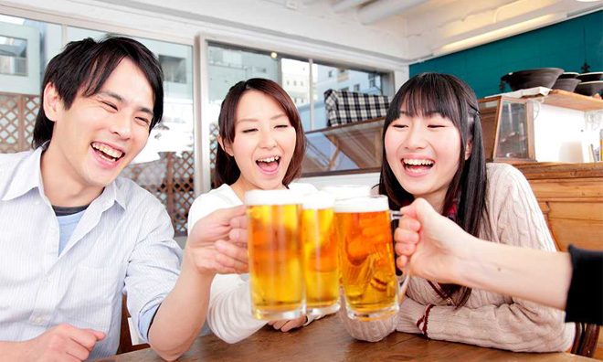 Bí quyết uống rượu bia không lo rối loạn tiêu hóa của người Nhật - 1