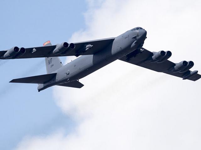 Thế giới - Mỹ tìm cách gắn "mẹ của các loại bom" lên "pháo đài bay" B-52