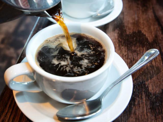 Uống những loại nước này khi thức đêm xem World Cup, nhiều người đang tự hại chính mình