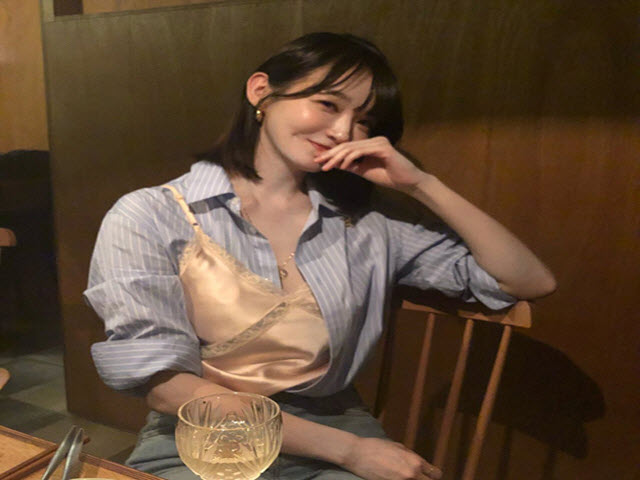 Bí quyết mặc đẹp - Áo 20 triệu đồng của sao Hàn bị ví như hàng chợ