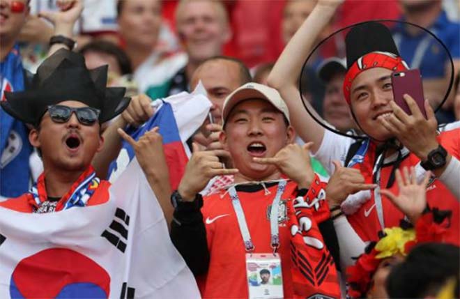 Hàn Quốc lật đổ nhà vua Đức: Fan vui mừng khôn xiết, nụ cười châu Á rạng rỡ - 5