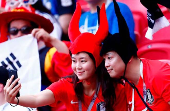 Hàn Quốc lật đổ nhà vua Đức: Fan vui mừng khôn xiết, nụ cười châu Á rạng rỡ - 2