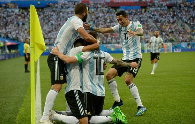 Tuyệt đỉnh "thiên tài" Messi, Nigeria quỵ gối: Argentina hẹn Pháp vòng 1/8 World Cup - 5