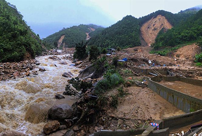 10 phút kinh hoàng ở Lai Châu - 1