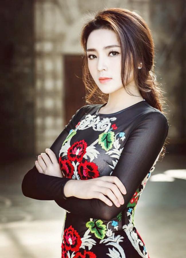 Loạt ảnh tố các mỹ nhân Việt mượn dao kéo cải thiện nhan sắc - 15