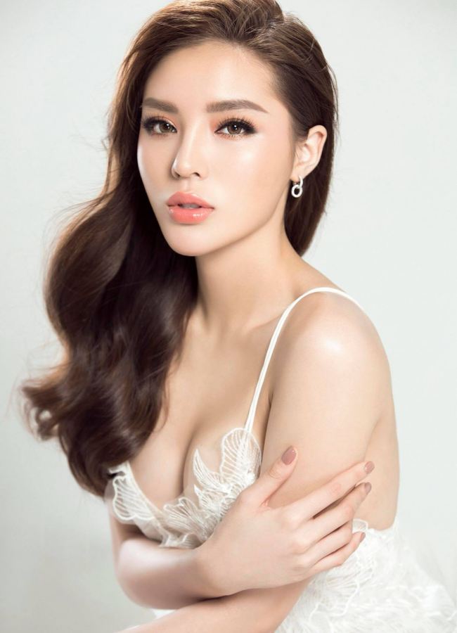 Loạt ảnh tố các mỹ nhân Việt mượn dao kéo cải thiện nhan sắc - 16