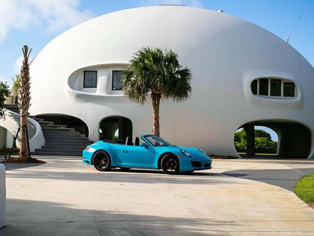 Tài chính - Bất động sản - Khám phá căn biệt thự triệu đô có khả năng chống bão