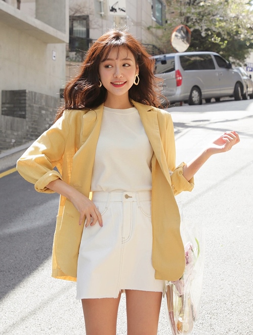 Có kiểu áo khoác sành điệu, hè mặc không nóng - 2