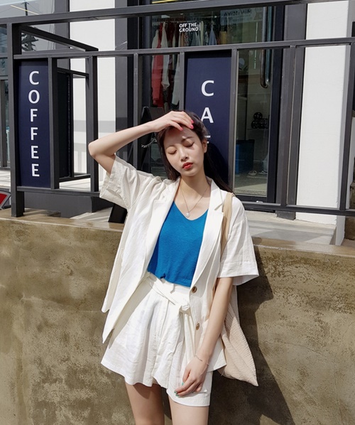 Có kiểu áo khoác sành điệu, hè mặc không nóng - 8