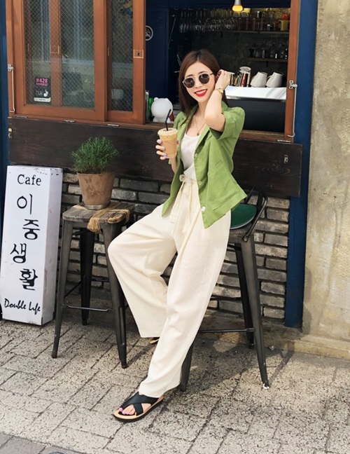 Có kiểu áo khoác sành điệu, hè mặc không nóng - 7