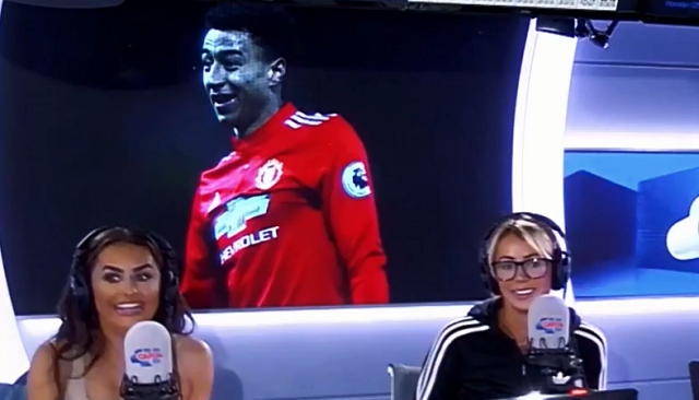 Mỹ nữ "làm chuyện ấy" trên truyền hình "gạ tình" tuyển Anh trước giờ bóng lăn - 1