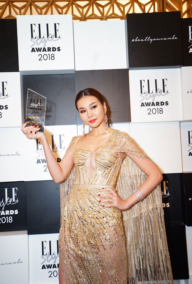 Công phá thảm đỏ Elle Style Awards, Thanh Hằng bật mí về BST sắp ra mắt của Công Trí - 3