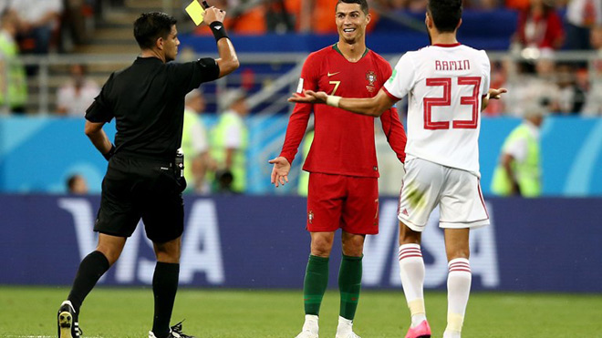 World Cup gây sốc tha Ronaldo cứu Messi: Wimbledon nối gót, ưu ái siêu sao - 1