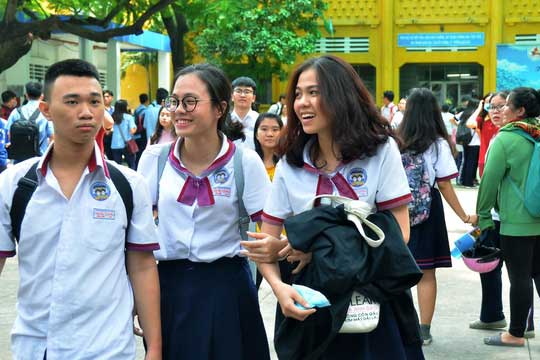 Điểm chuẩn vào đại học sẽ giảm mạnh - 1
