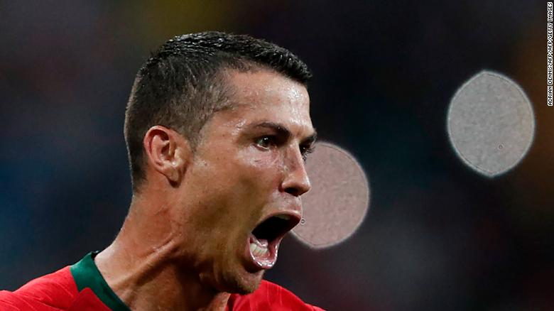 Tổng thống Mỹ Donald Trump hết lời ca ngợi ngôi sao Ronaldo - 2