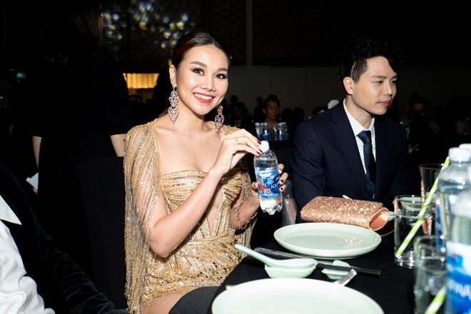 Công phá thảm đỏ Elle Style Awards, Thanh Hằng bật mí về BST sắp ra mắt của Công Trí - 5
