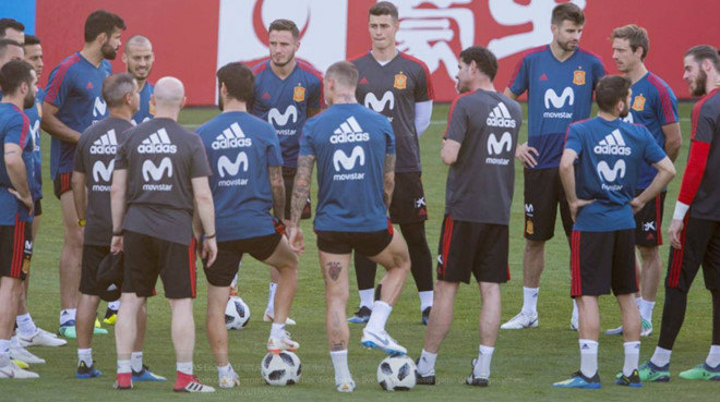 Tây Ban Nha đấu Nga, nơm nớp De Gea: Hierro lo hòa 120 phút, tập đá 11m - 2