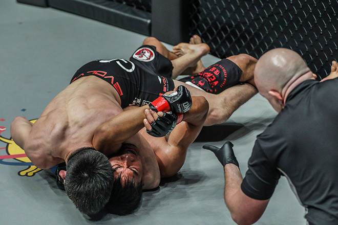 Sao MMA thế giới đại chiến: Knock-out liên hoàn, nhà vô địch bất tỉnh - 1