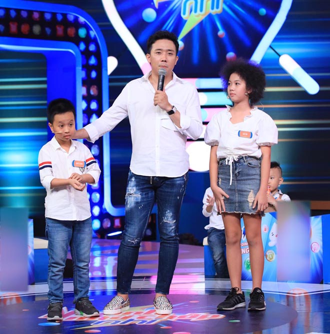 Cả trường quay tiếc cho cậu bé 7 tuổi "đánh rơi" 50 triệu - 5