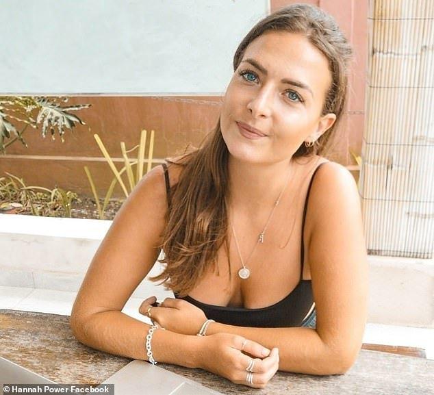 Đi nhờ xe, cô gái Anh bị hãm hiếp, bỏ lại bên đường đầy tuyết ở dãy Alps - 1