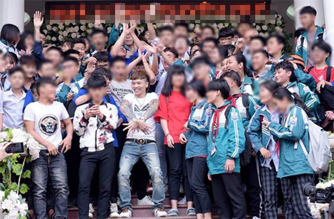 Xác minh việc có trường học mời Khá “Bảnh” về giao lưu - 1