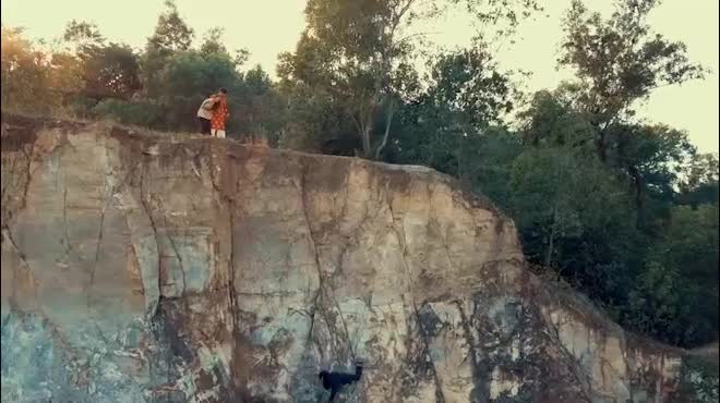 Người đẹp từ gái quê biến thành cao thủ võ thuật khiến khán giả sửng sốt