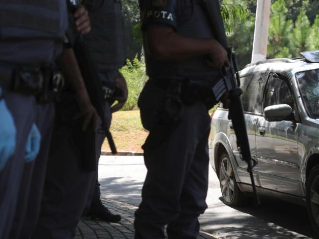 Thế giới - Lái 5 xe bọc thép cướp ATM, băng nhóm Brazil nhận cái kết thảm