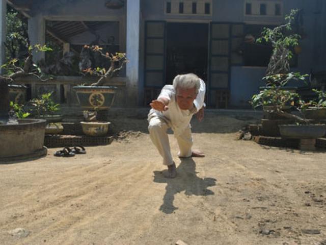 Tin tức trong ngày - Trận đánh hóa “Rồng” của một võ sư đất võ