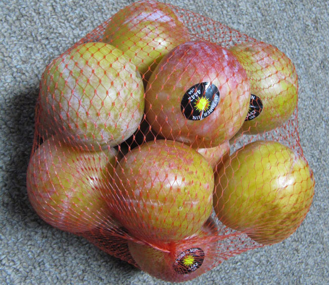 Người Hà Thành sốt xình xịch với loại mận Úc đầu mùa - 2