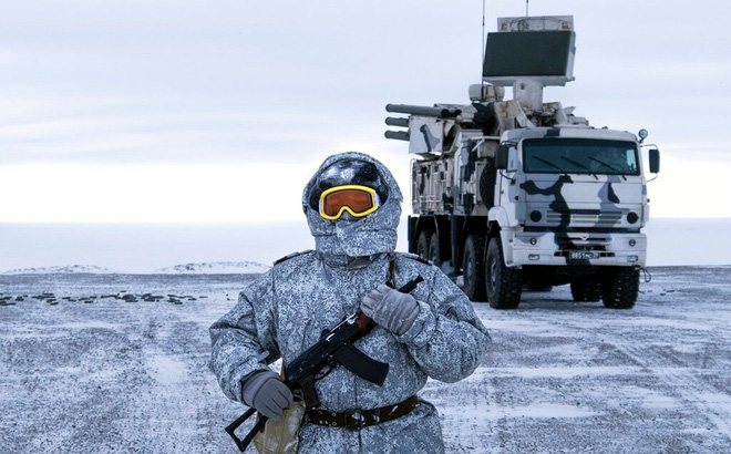 Nga đưa hàng loạt tên lửa, binh sĩ đến căn cứ ở Bắc Cực làm gì? - 1