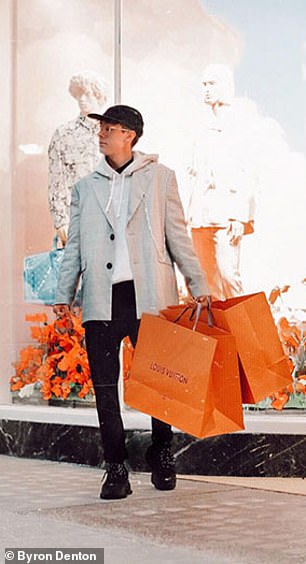 Chàng trai dành cả thanh xuân để lừa người hâm mộ trên Instagram - 4