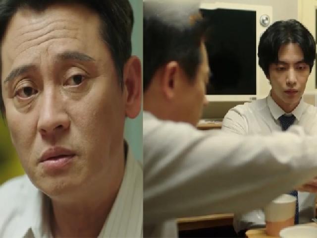 Truyện cười - Mất hết sạch điểm ngày ra mắt