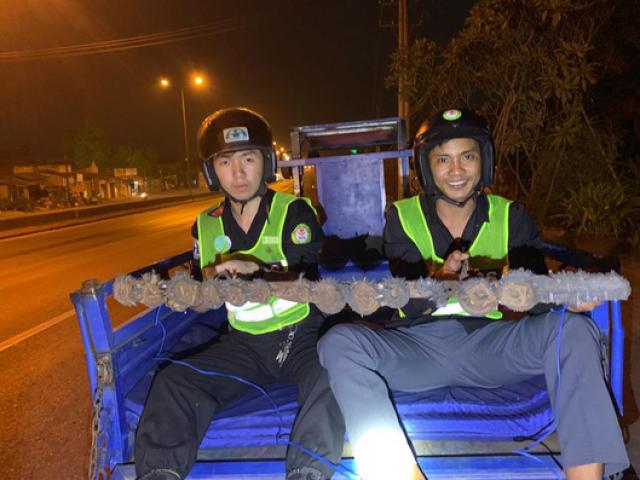 Tin tức trong ngày - Cận cảnh đánh sập bẫy của "đinh tặc" trên Quốc lộ 51