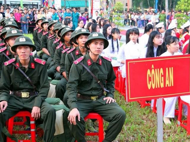 Tin tức trong ngày - Nhiều điểm mới quan trọng về tuyển chọn nghĩa vụ công an