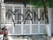 Tin tức trong ngày - Chưa thể xem camera nhà ông Linh để tìm người vẽ chữ &quot;Ấ dâm&quot;