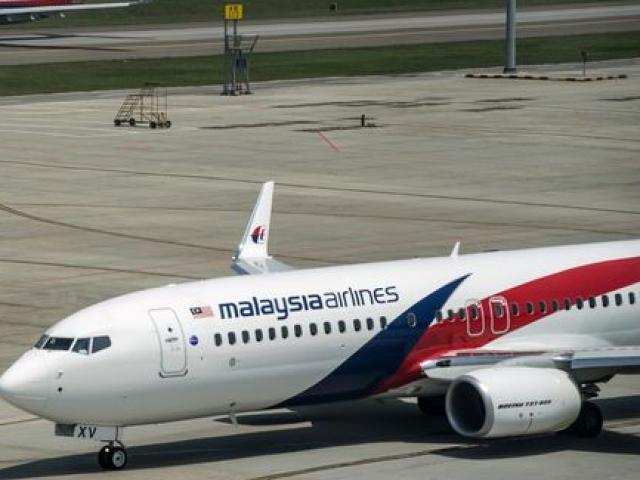 MH370 hạ cánh rồi lại cất cánh trong khoảng một giờ?