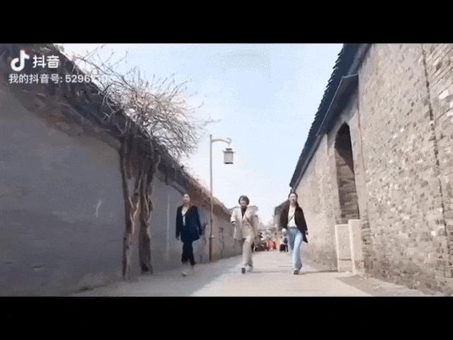 Video Clip Cười - Theo trend sống ảo trên mạng xã hội và cái kết