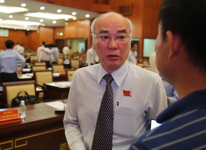 ĐBQH TP.HCM nói về hành vi &#34;nựng&#34; bé gái trong thang máy của ông Nguyễn Hữu Linh - 1