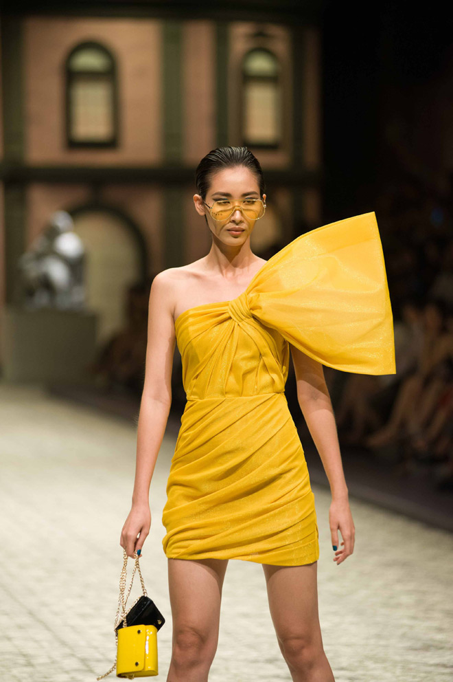 Những mỹ nhân gợi cảm và thanh lịch trong show diễn IVY moda - 9