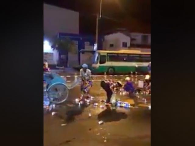 Tin tức trong ngày - TP.HCM: Cả chục người “hôi bia” giữa trung tâm quận 1 lúc rạng sáng