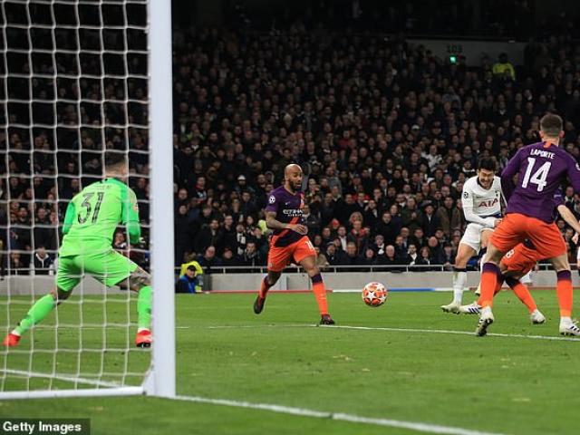 Man City ”hổ giấy”: Lại ác mộng đồng hương, lung lay ”ăn bốn”
