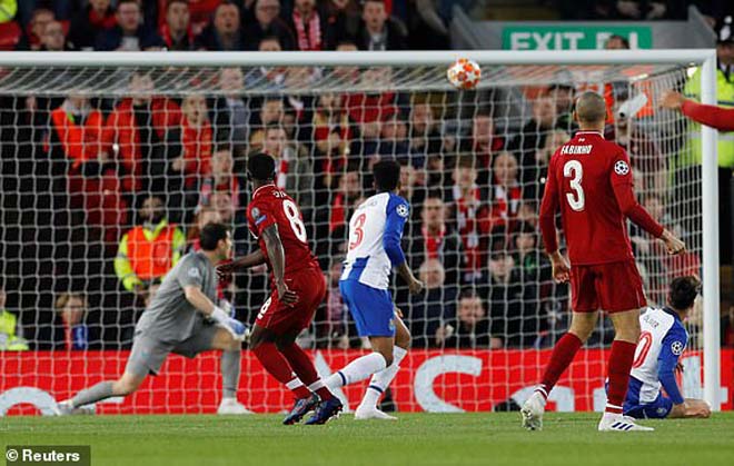Liverpool đại chiến Porto Cúp C1: &#34;Hung thần&#34; Salah & màn tra tấn kinh hoàng - 1