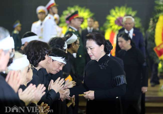 ẢNH: Lãnh đạo Đảng, Nhà nước viếng Trung tướng Đồng Sỹ Nguyên - 10